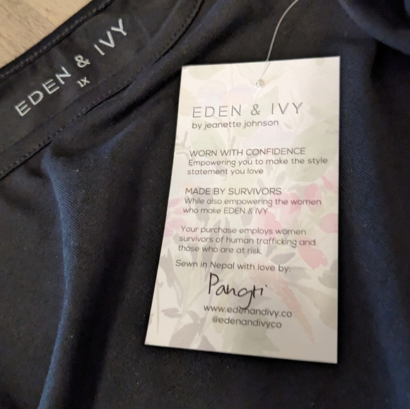 Eden & Ivy black plus size bodysuit ruffle sleeves. Nwt - Picture 13 of 15